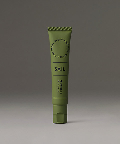 アダプトジェニック UV ディフェンス SPF50+/PA+++