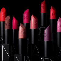 【新しいリップを手にすることで、出会う新たな自分。】